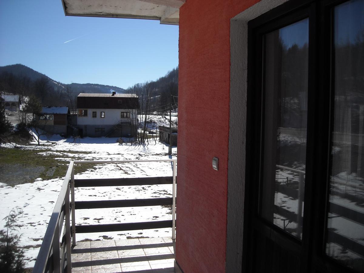 Motel Sretno Good Luck Trnovo ภายนอก รูปภาพ