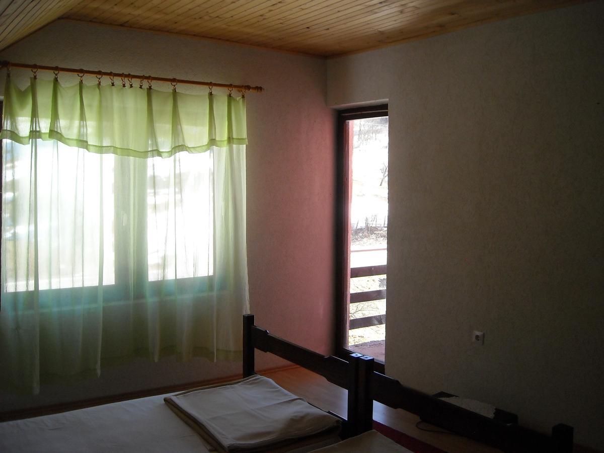 Motel Sretno Good Luck Trnovo ห้อง รูปภาพ